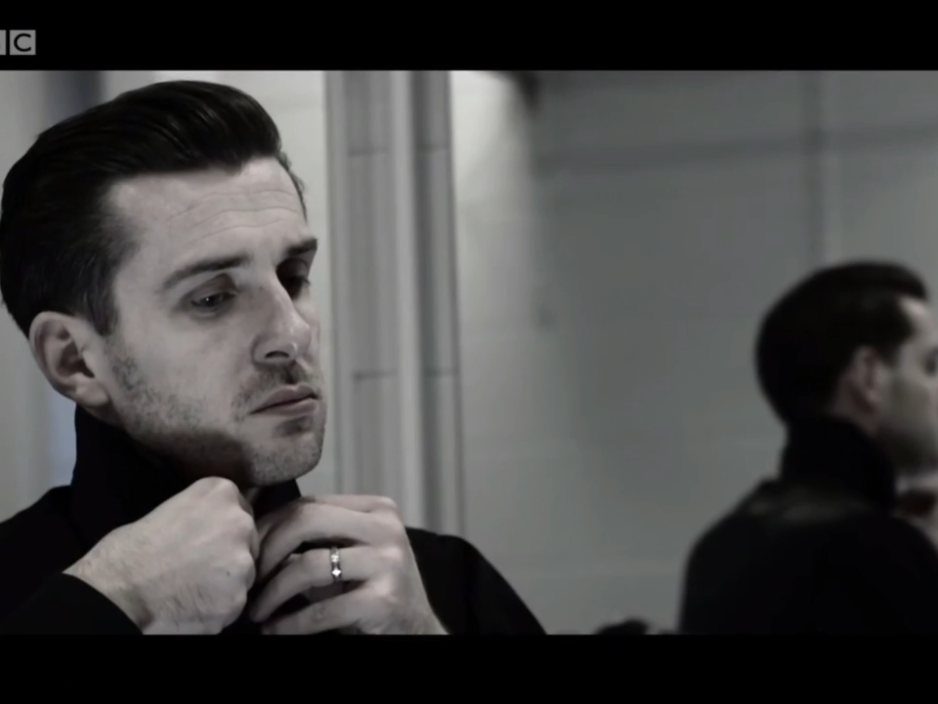 员孤立无援 员孤立无援