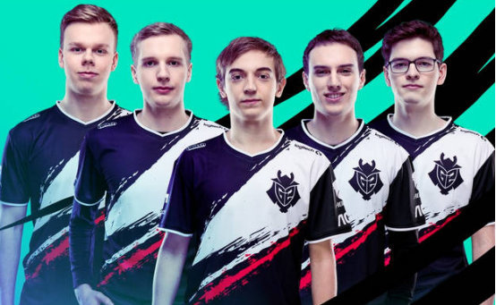 阔舞台上 阔舞台上