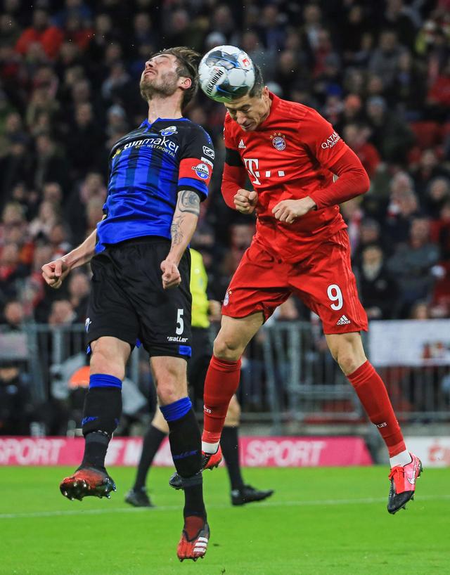 作為衛冕冠 作為衛冕冠