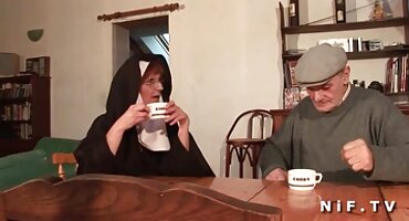 sex bách hợp Penn Barb Barber lấy Tiktok của cô ấy và phim sexnhat bị con trai riêng của cô ấy đụ.